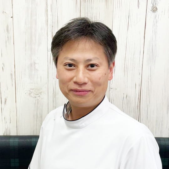 雑色接骨院 院長 髙橋 元織 先生